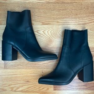 Steve Madden Calabria bootie